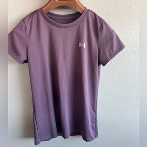 Under armour womens loose fit tee shirt